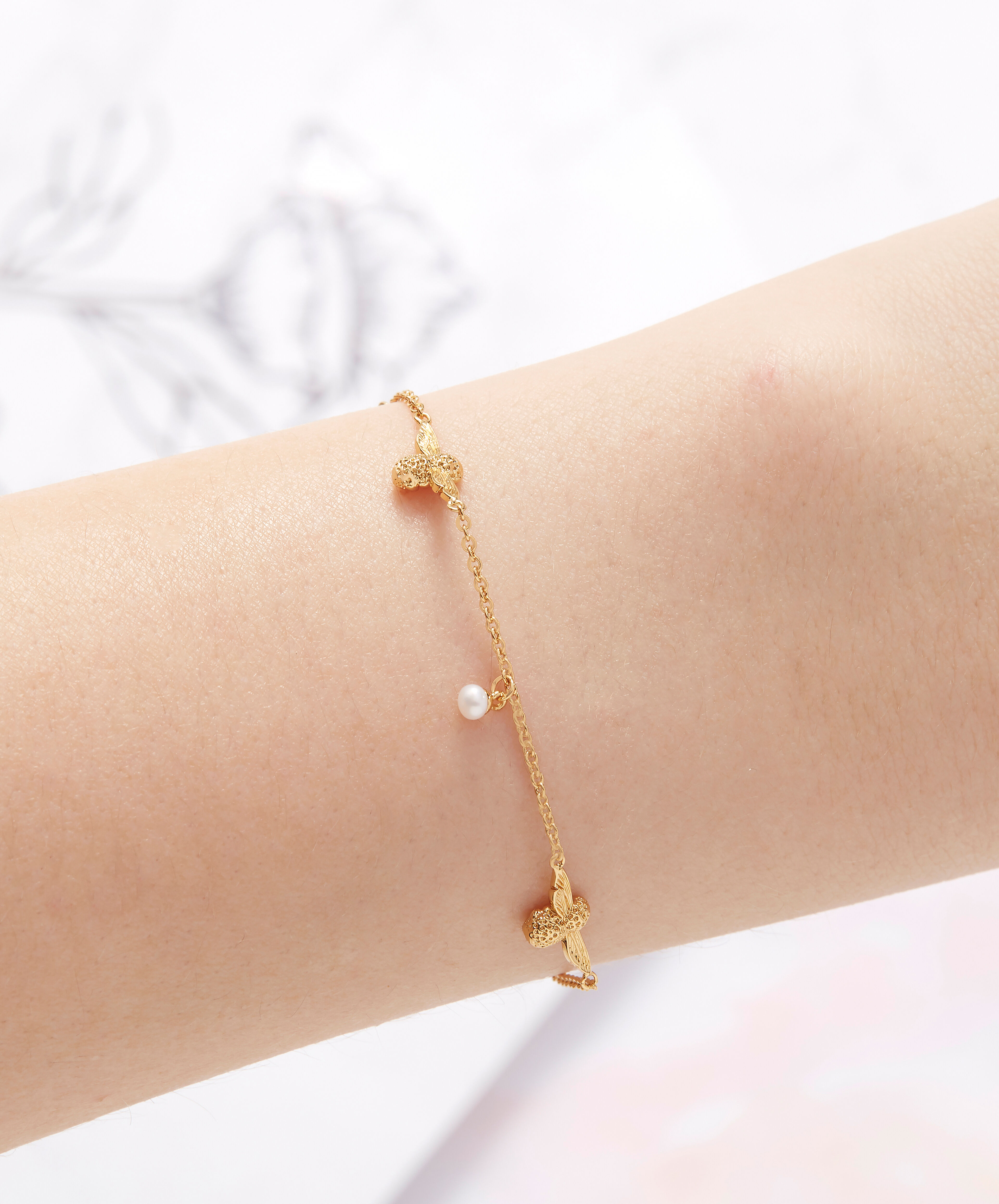 Olivia Burton Movado Company Store Pearl Bee Chain Bracelet Gold