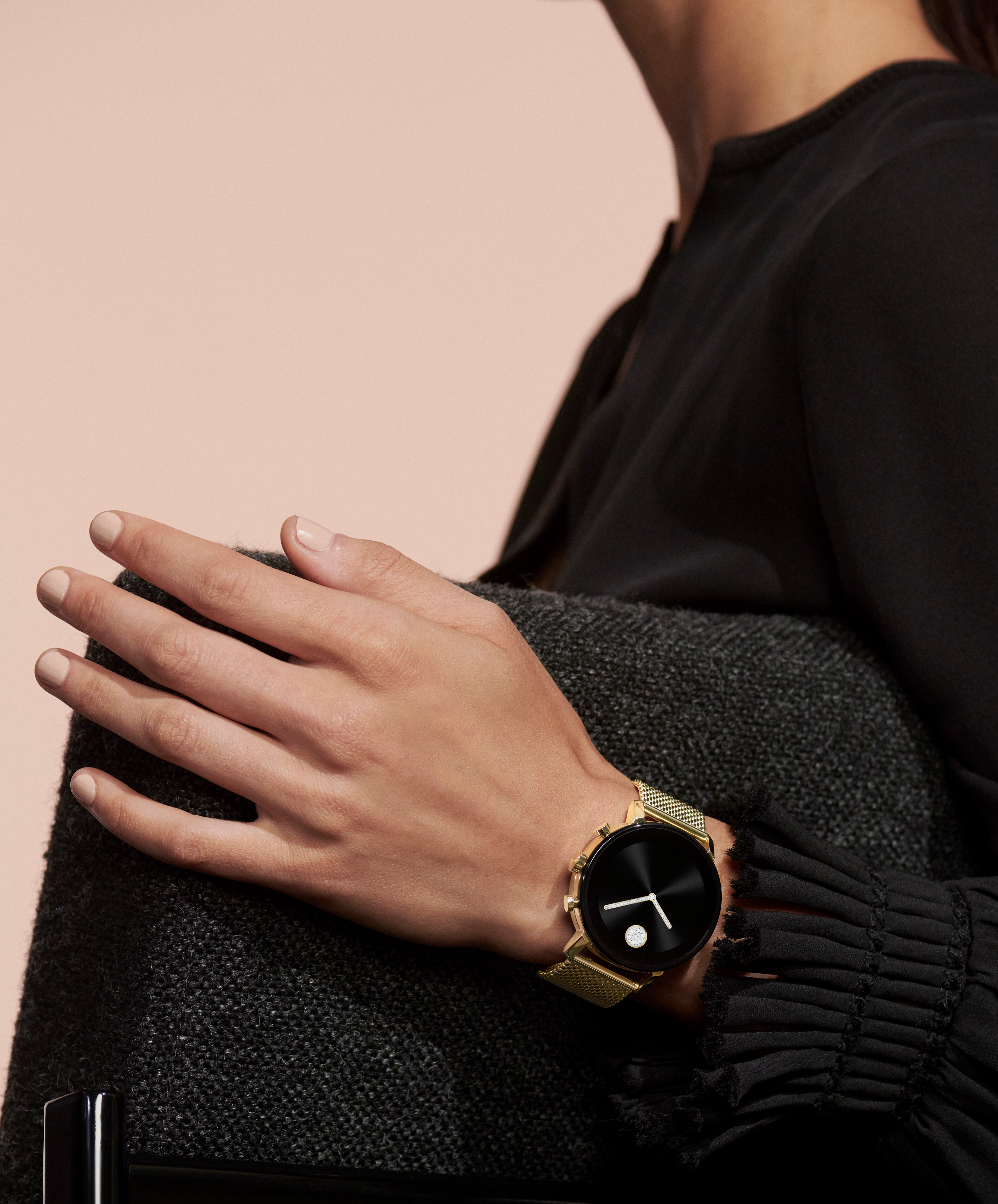 Movado Movado Connect 2.0 pale gold smart watch with pale gold mesh bracelet