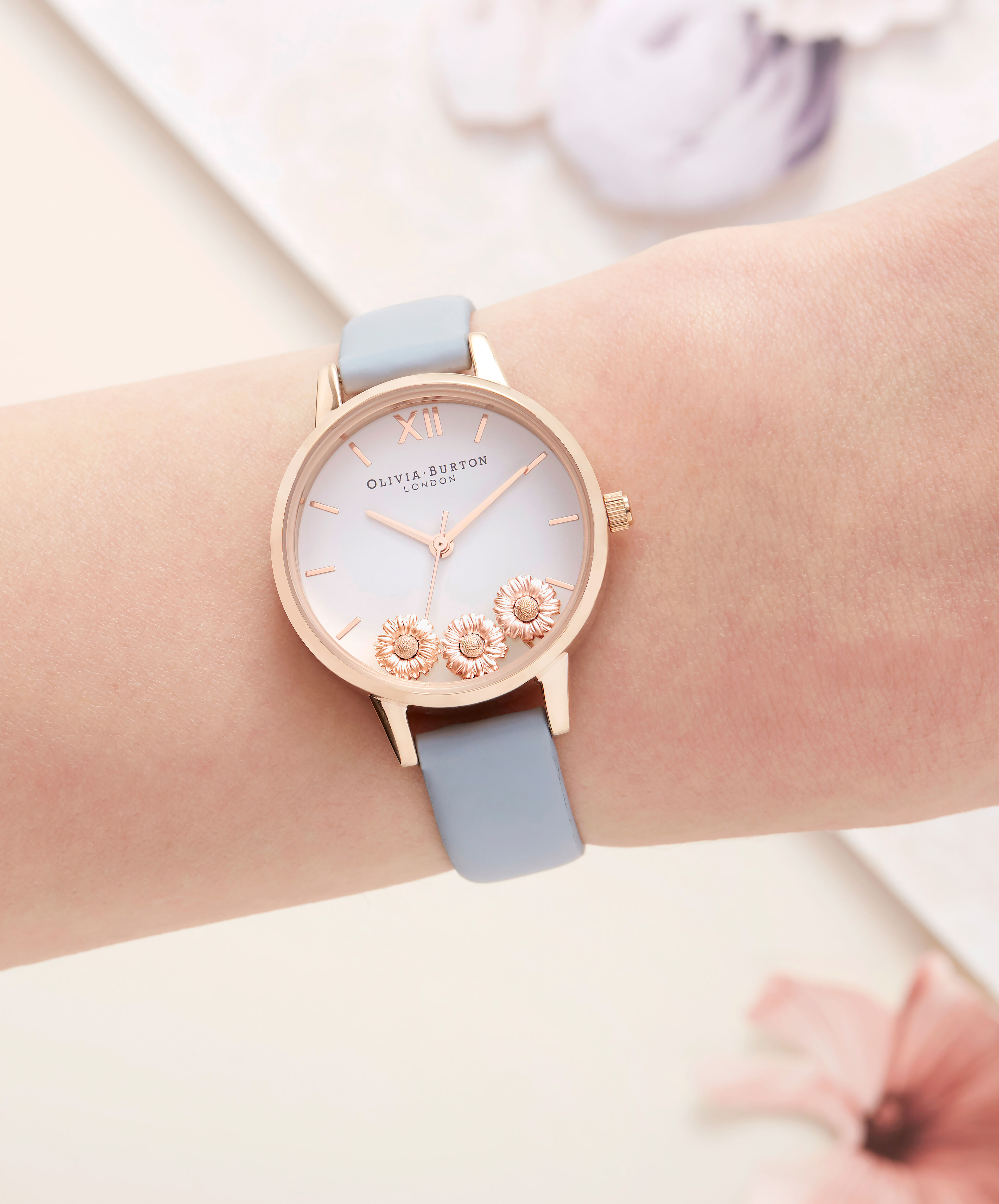 Olivia burton hot sale dancing daisy