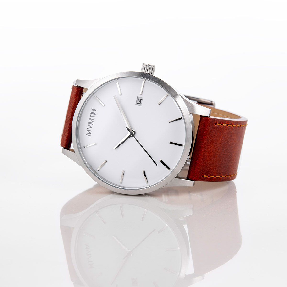 MVMT s pioneer flagship design. The Classic s clean 45mm dial and simple sophistication have become an icon