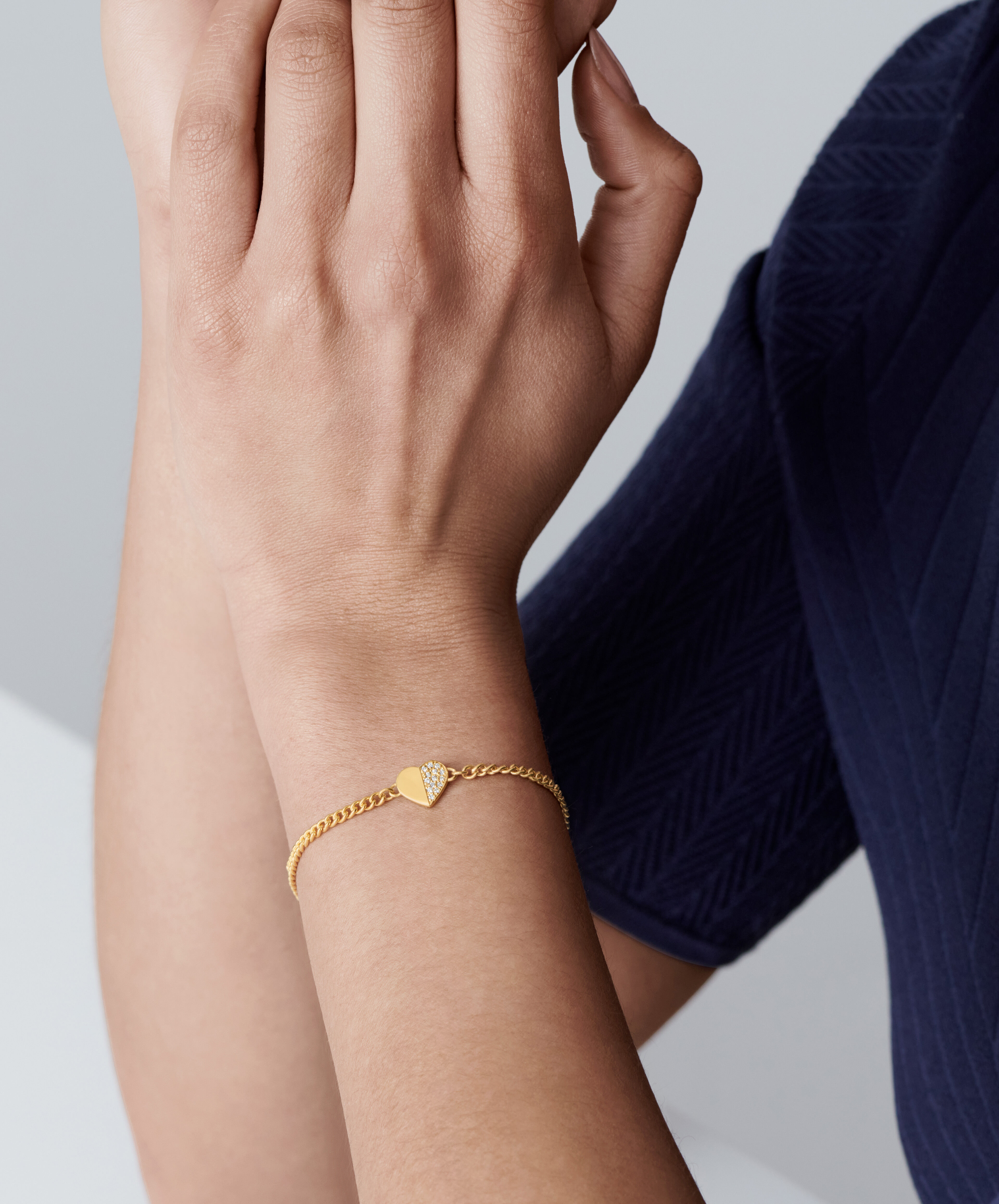 Petite heart bracelet hotsell