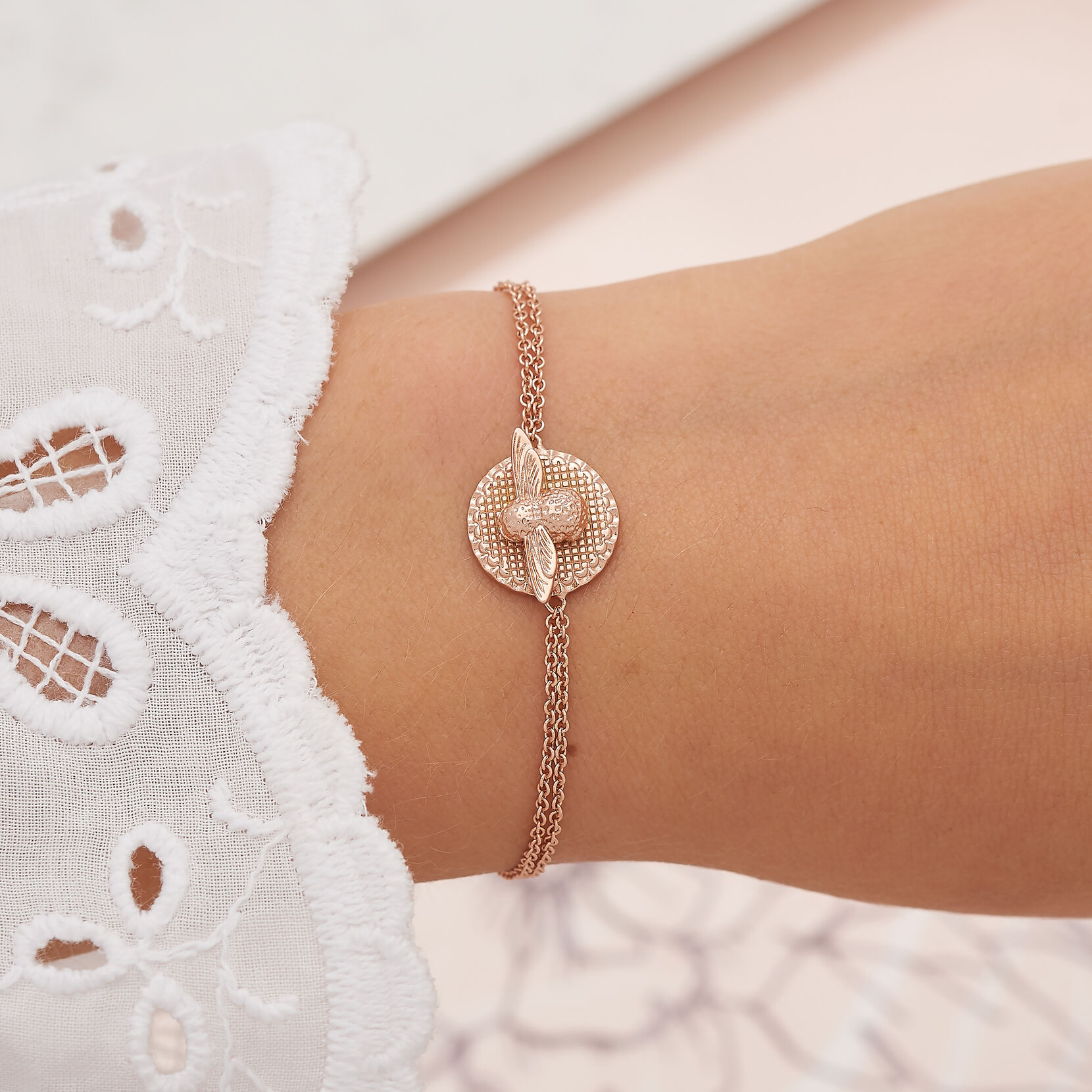 Olivia Burton 3D Bee & Coin Women's Chain Bracelet