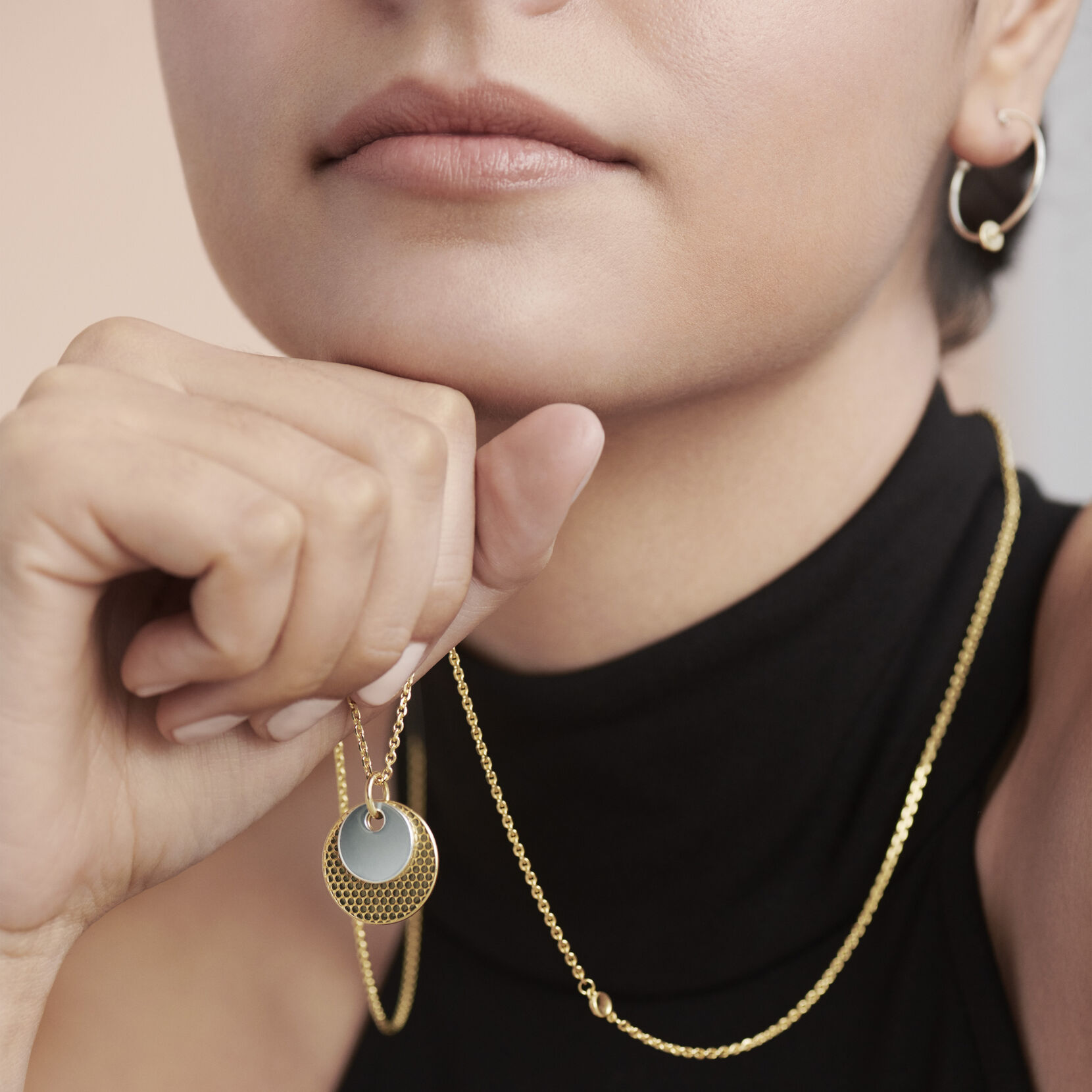 Disc Women's Necklace