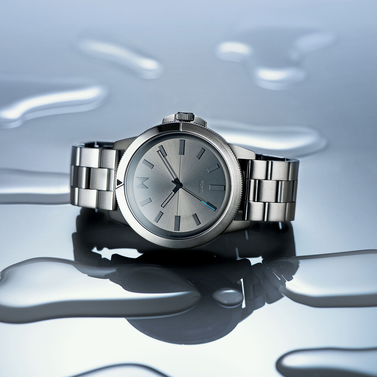 Minimal best sale sport watch