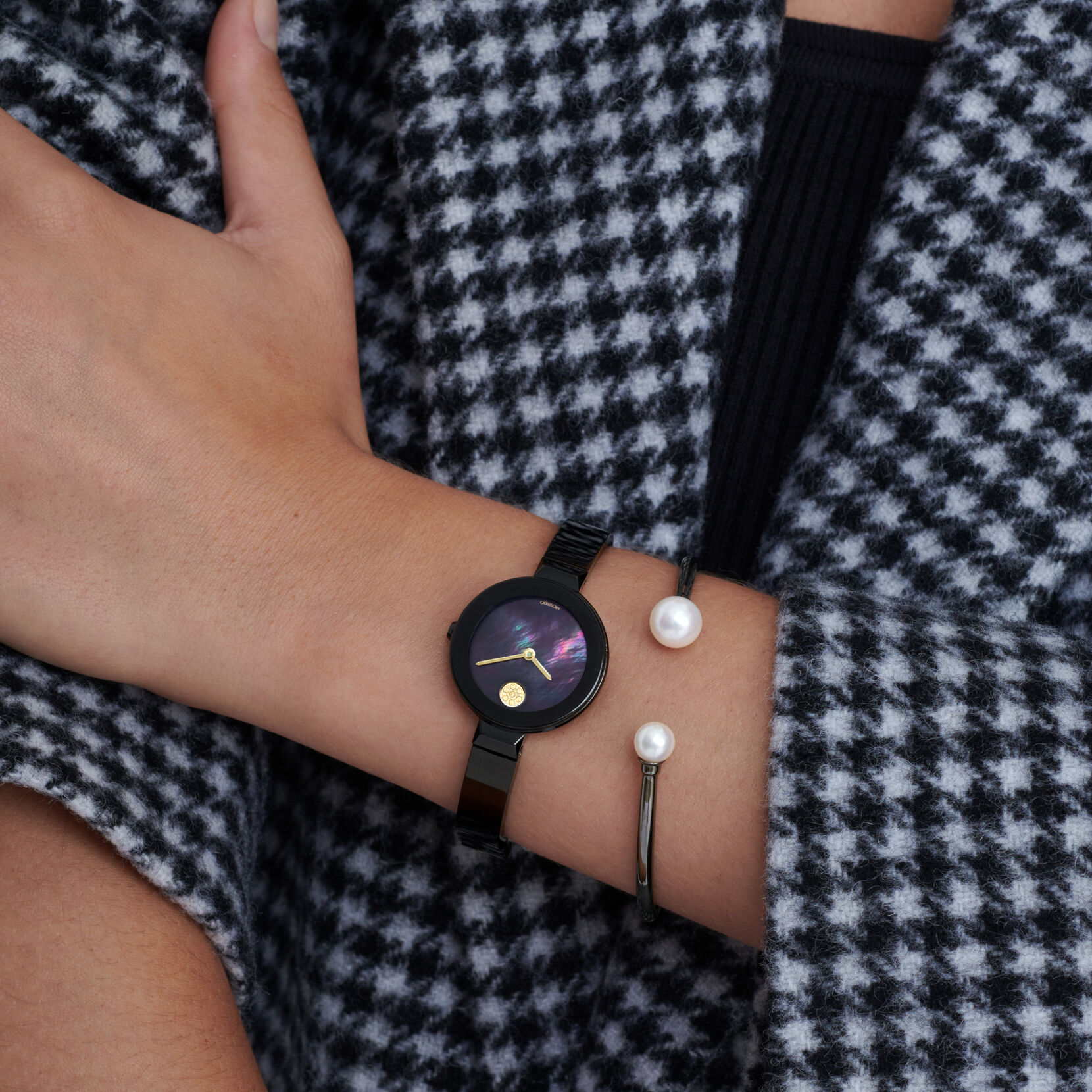 Pearl Motif Women's Bangle