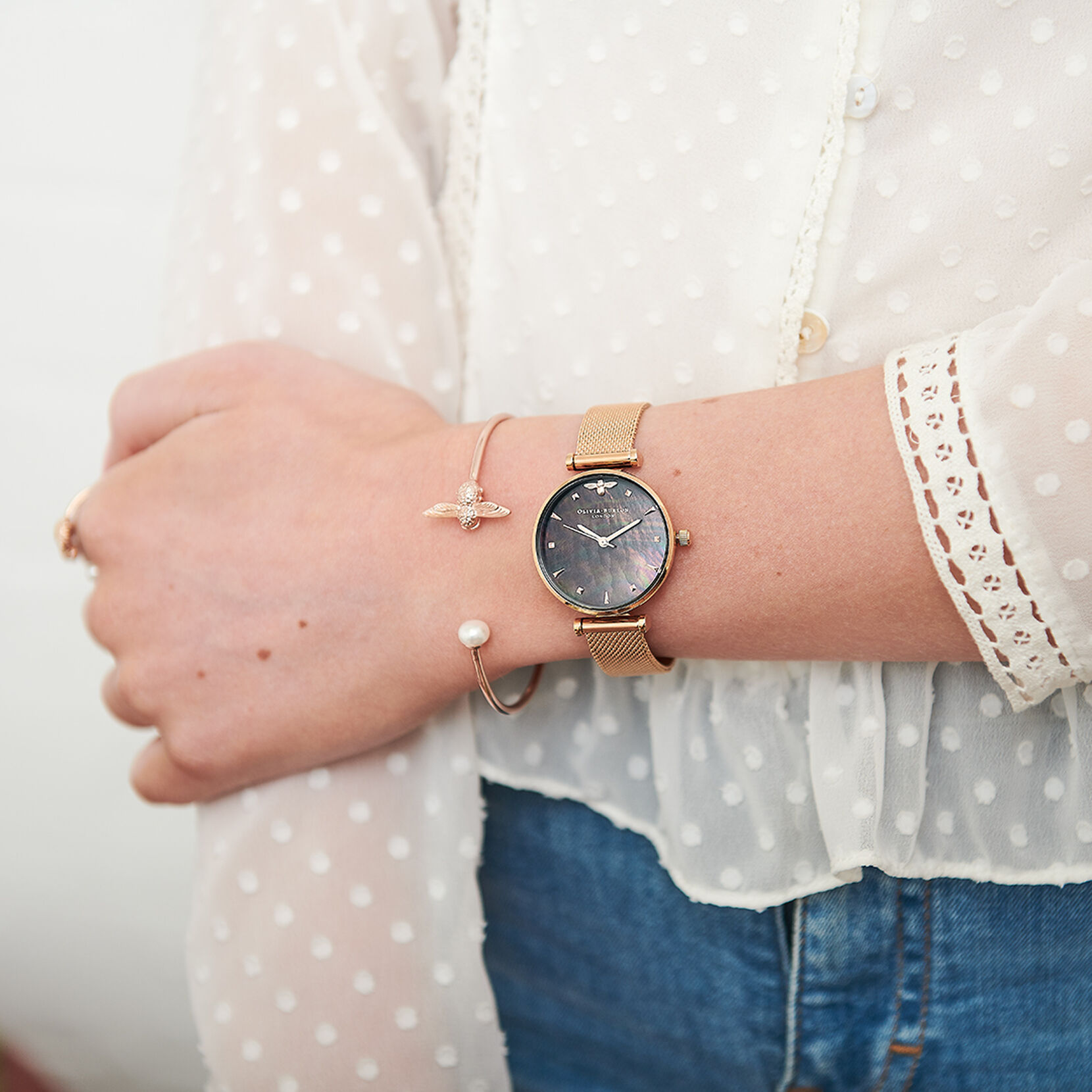  Queen Bee Black Mother of Pearl Rose Gold Mesh 